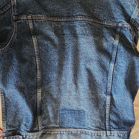 O46 LEE Riders classic button-up jean jacket. Trendy, thrashed, distressed look - Picture 7 of 15